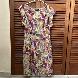 Small sized, like new ! Colors are amazing - accentuates an hourglass shape !